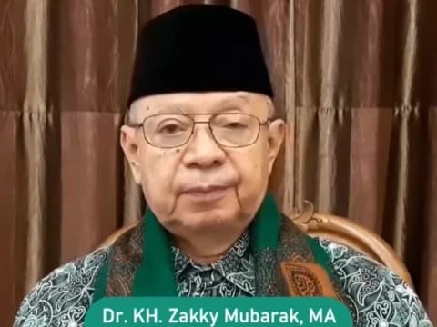 Mustasyar PBNU Kiai Zakky Mubarak Beberkan Adab Berdoa