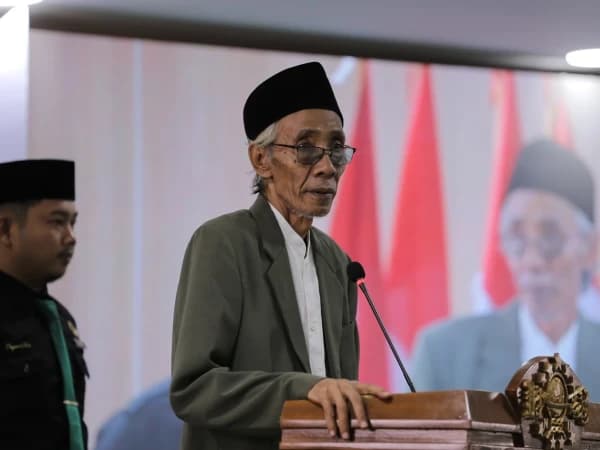 KH Ubaidullah Shodaqoh Jelaskan Hakikat Ulama sebagai Pewaris Nabi