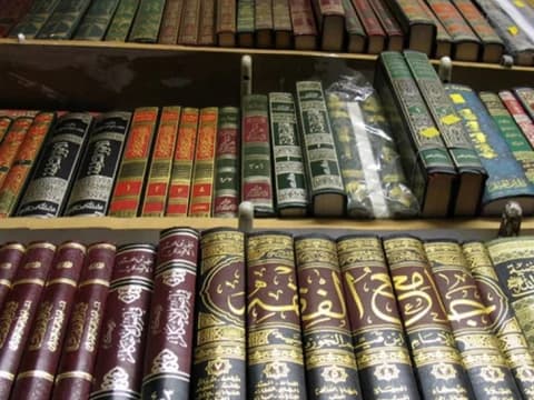 Tafsir Surat Al-Bayyinah Ayat 6: Tak Beriman Itu Mengingkari Akal Sehat