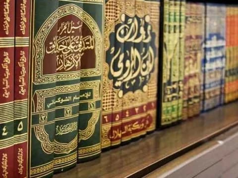 Fiqih Minoritas: Solusi Hukum Islam bagi Muslim di Negara Non-Muslim