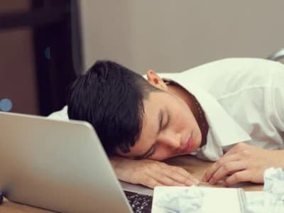 Berikut Manfaat Tidur Siang