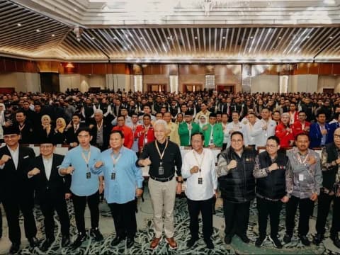 Pemilu 2024, Tiga Capres-Cawapres Komitmen Wujudkan Kampanye Damai dan Taat Hukum 