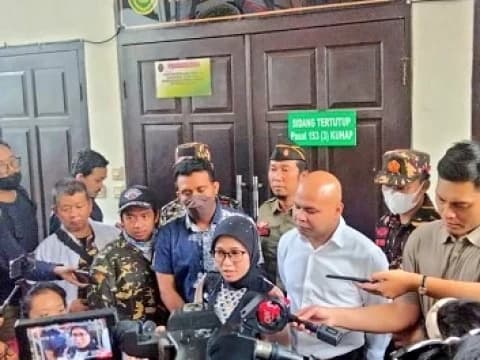 Kuasa Hukum David Tak Kuasa Menahan Tangis saat Sidang Perkara AG