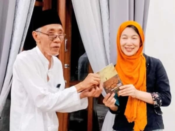 Temui KH Ubaidullah Shodaqoh, Akademisi Jepang Diskusi Sertifikasi Halal di Negara Minoritas Muslim