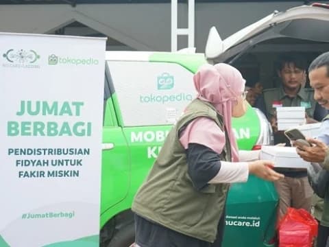 Jumat Berbagi, LAZISNU PBNU Salurkan Fidyah untuk Warga Duafa di Depok
