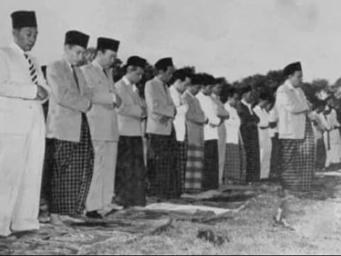 Pengumuman Lebaran di Masa Awal Kemerdekaan Indonesia