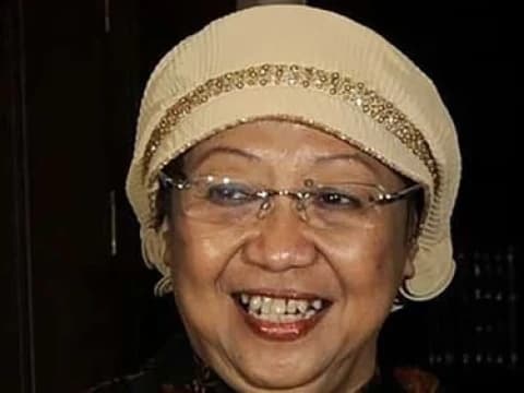 Jenazah Hj Lily Wahid Akan Dimakamkan di Pesantren Tebuireng