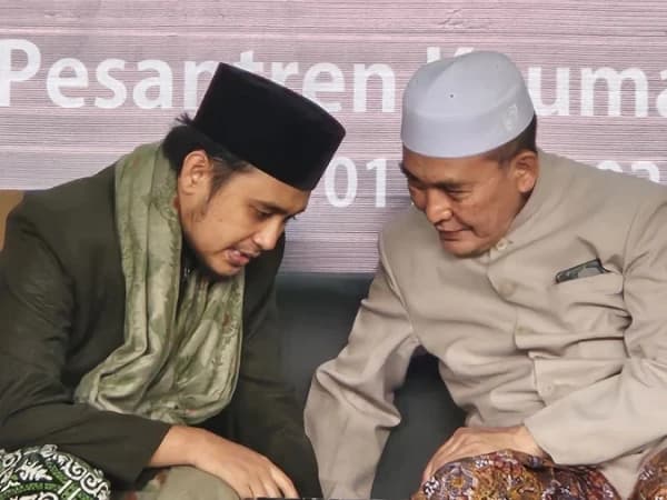 Di Lasem, Lora Ismael Al-Kholilie Ingatkan Santri untuk Bangga, Total, dan Loyal