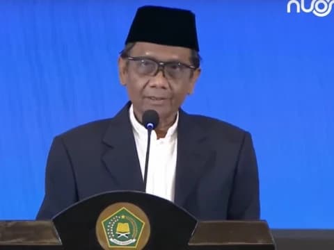 Mahfud MD Ingatkan Masyarakat Tidak Sibuk Konflik dan Debat tapi Lupa Persaingan Global