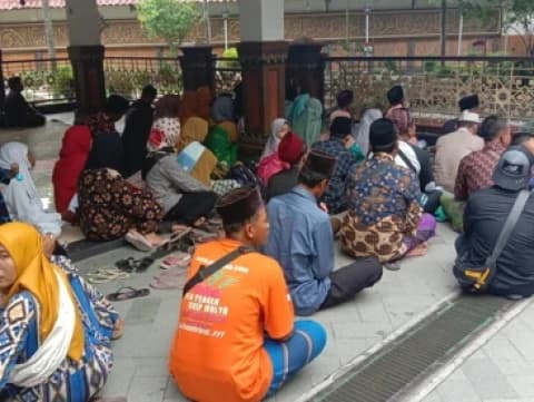 Peziarah Makam Gus Dur Meningkat Jelang Peringatan Haul Ke-13 Gus Dur di Tebuireng
