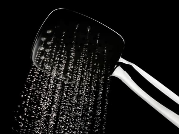 Hukum Menunda Mandi Wajib padahal Waktu Shalat Hampir Habis