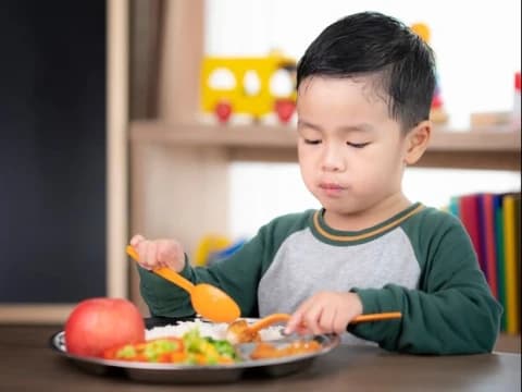 Psikolog Jelaskan Manfaat Makan Buah dan Sayur untuk Kesehatan Mental Anak