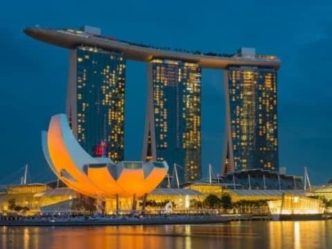 Nyaris 4.000 WNI Jadi WN Singapura, Ternyata Segini UMR di Negeri Singa