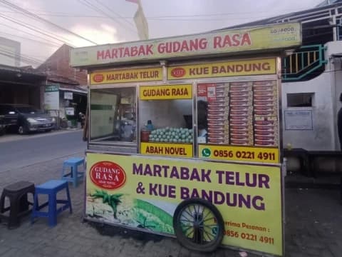 Harga Telur Masih Tinggi, Omzet Pedagang Martabak di Kudus Turun