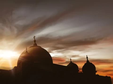 7 Peristiwa Bersejarah di Bulan Rajab, Termasuk Peletakkan Ruh Rasulullah di Rahim Sayyidah Aminah