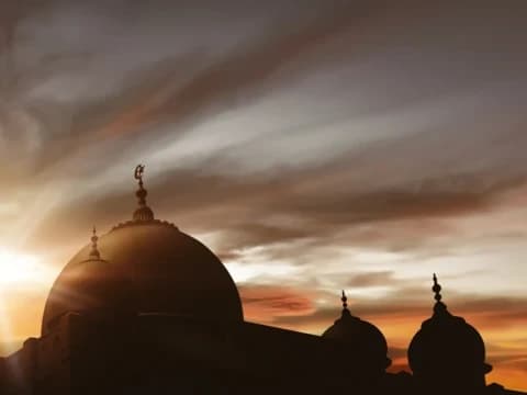 Khutbah Jumat: Jangan Ikut Campur Urusan Orang, Fokus Perbaiki Diri