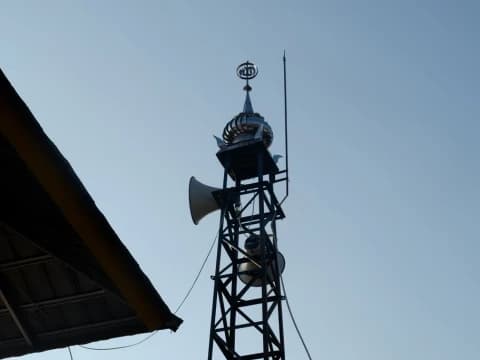 Mengatur Pengeras Suara demi Ketenangan Bersama