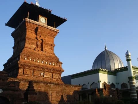 Khutbah Jumat: Islam, Agama Ramah Budaya