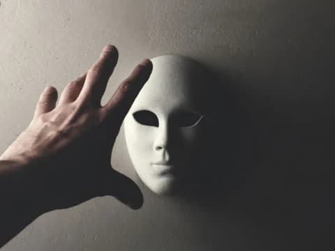 Khutbah Jumat: Bahaya Sifat Munafik