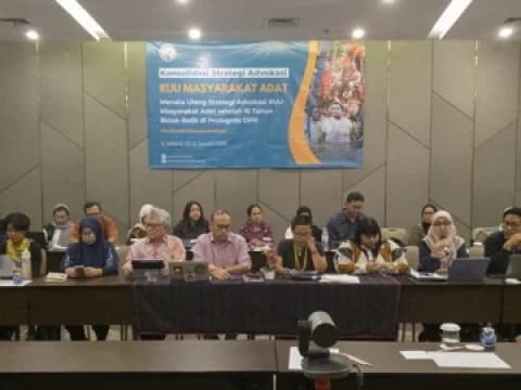 Perempuan Adat Berperan Jaga Hutan dan Pangan, Tapi Haknya Masih Terpinggirkan