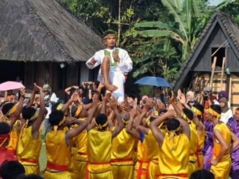 Akademisi Kritik Lambatnya Revitalisasi Sistem Hukum Adat untuk Libatkan Masyarakat Adat dalam Perumusan Kebijakan