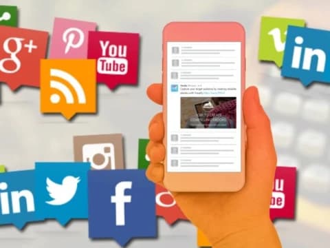 Media Sosial sebagai Model Baru Gerakan Reformasi Masa Kini