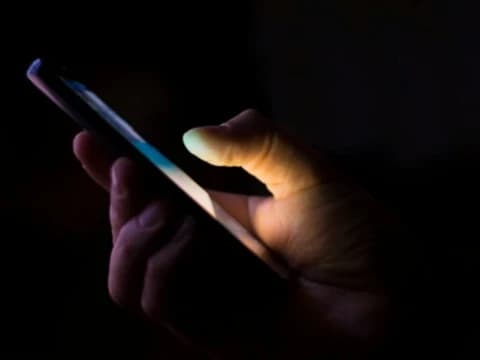 Takbir Lebaran Pakai MP3 atau Video: Apakah Tetap Berpahala dan Sah dalam Islam?