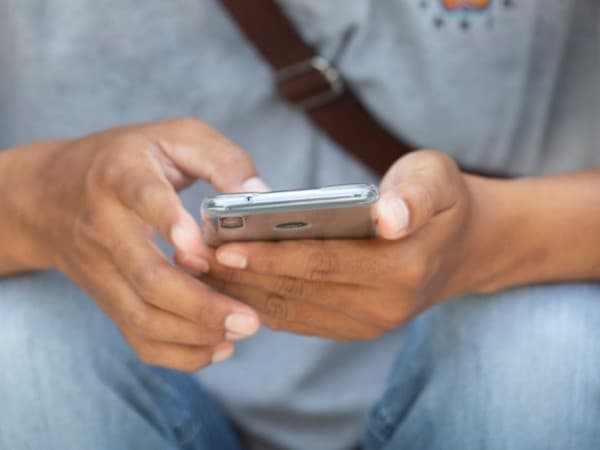 Khutbah Jumat: Bijak Dakwah di Media Sosial