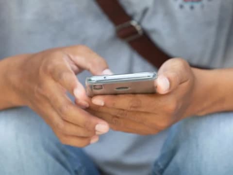 Mengemis Online di Aplikasi Tiktok, Begini Pandangan Islam.