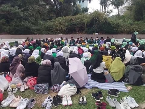 Gabungkan Hisab dan Rukyatul Hilal, Muslim di Hong Kong Kompak Puasa Selasa 12 Maret