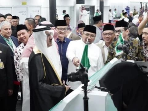 Terkait Legalitas Visa, MUI DKI Jakarta Fatwakan Haram Haji Ilegal