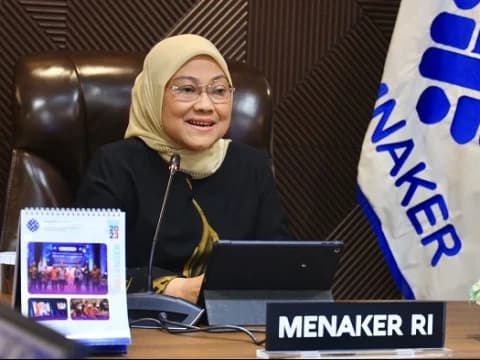 Menaker Imbau Masyarakat Lebih Selektif Memilih Informasi Kerja di Luar Negeri
