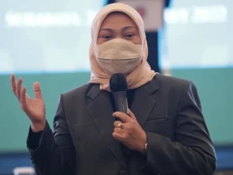 Menaker Ida Fauziyah Jadi Ketum IKA UINSA