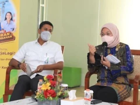 Menaker Tegaskan Program JKP Tak Gugurkan Pesangon Korban PHK