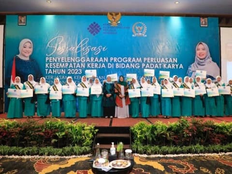 Menaker Ida Dorong Peningkatan Produktivitas Perempuan Melalui Wirausaha