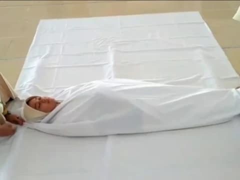Tata Cara Mengkafani Jenazah Perempuan