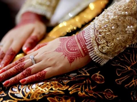 Tafsir Surat An-Nisa’ Ayat 24: Hukum Menikahi Istri Orang Lain