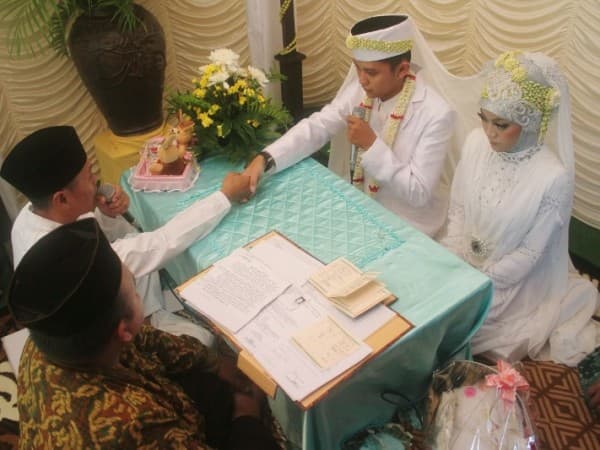 Khutbah Nikah, Hukum dan Contohnya