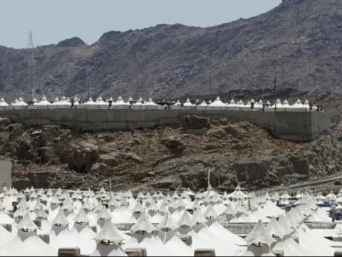 Hukum Mabit di Muzdalifah dan Mina bagi Jamaah Lansia