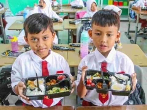 Pakar Tanggapi Dampak Pemangkasan Anggaran Kementerian untuk Program MBG