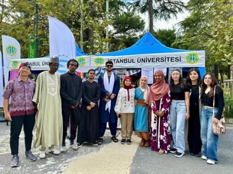 Interaksi Muslim Indonesia di Tengah Masyarakat Sekularis Turki