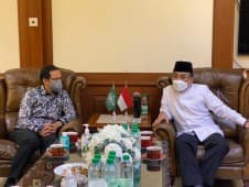 Perkuat Kerja Sama, Menteri Nadiem Sowan PBNU