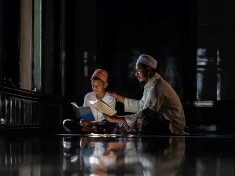 5 Ayat Al-Quran tentang Peran Penting Ayah dalam Mendidik Anak