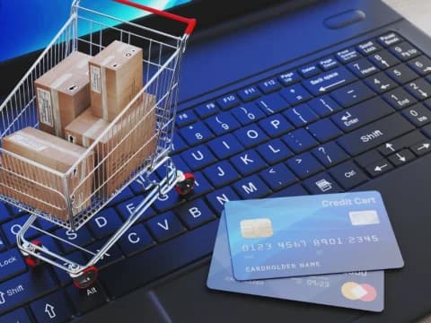 Hukum Check Out atau Belanja Daring saat Khutbah Jumat