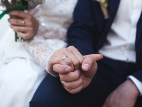 Pandangan Empat Mazhab Soal Nikah Siri dan Dampaknya Bagi Anak Istri