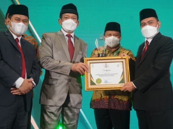 Miliki Jaringan Terbanyak, NU Care-LAZISNU Raih Penghargaan Baznas