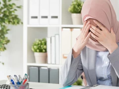 Kewajiban Iddah di Tengah Peran Ganda Perempuan
