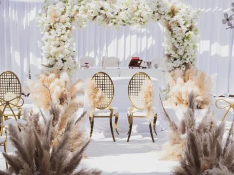 Tidak Diundang ke Pesta Pernikahan? Ini Adab Menyikapinya