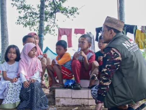 Kebahagiaan Warga Desa Bunisari Cianjur Sambut Kedatangan Tim NU Peduli