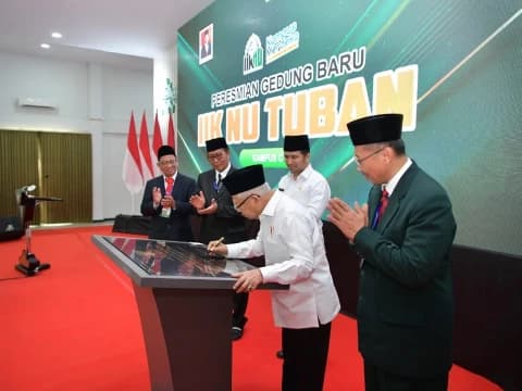 Wapres KH Ma’ruf Amin Resmikan Gedung Institut Ilmu Kesehatan NU Tuban